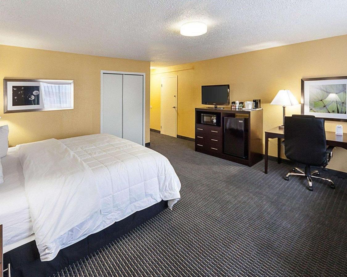 Quality Inn Montpelier Exteriör bild