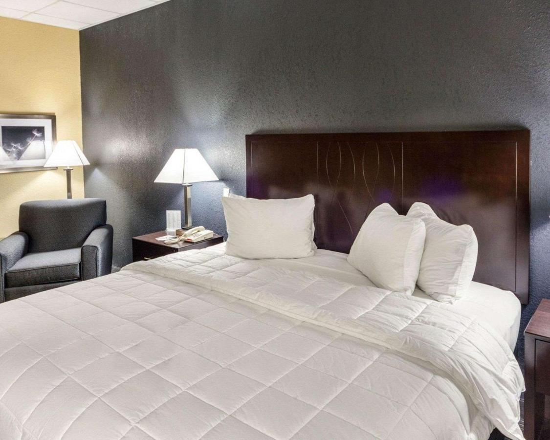 Quality Inn Montpelier Exteriör bild